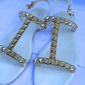 Stuart Weitzman Jelrose Studded Jelly Sandals Cream/Gold Size 8 Flat Slingback